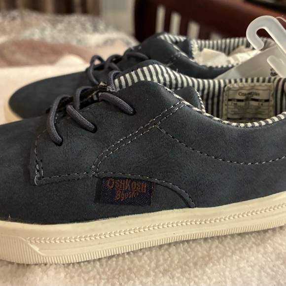OshKosh B'gosh Other - NWT OshKosh B'gosh Toddler 7T Dark Blue Dress Casual Shoes Easy Clean Preppy